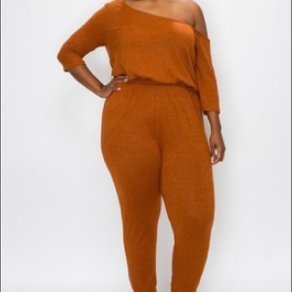 Plus size Jumpsuit - Picture 1 of 2